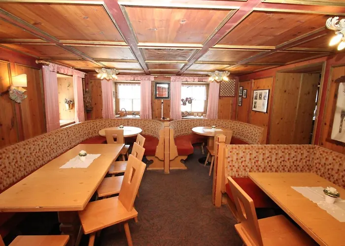 Gruppotel Alte Post Ferienhaus St. Leonhard im Pitztal